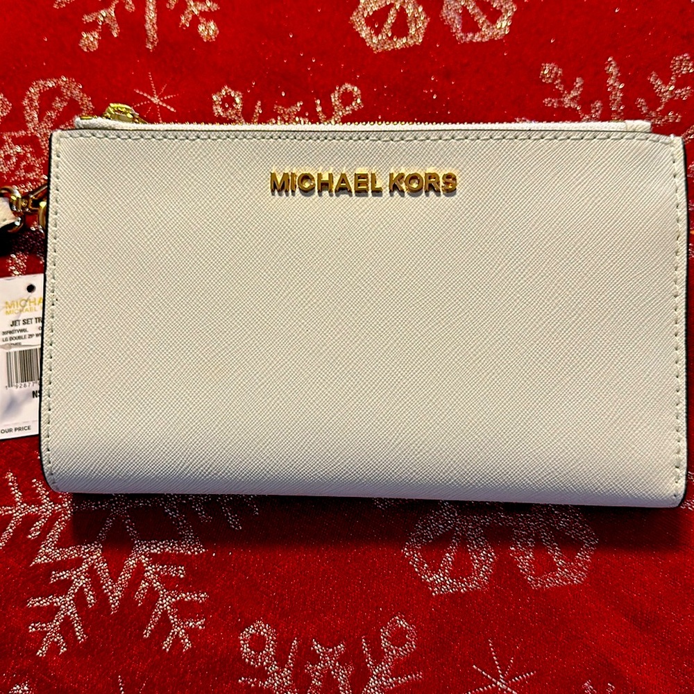 NWT Michael Kors Jet Set Travel white